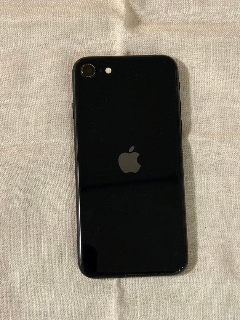 Apple iPhone SE (第3世代) ブラック 本体　64G