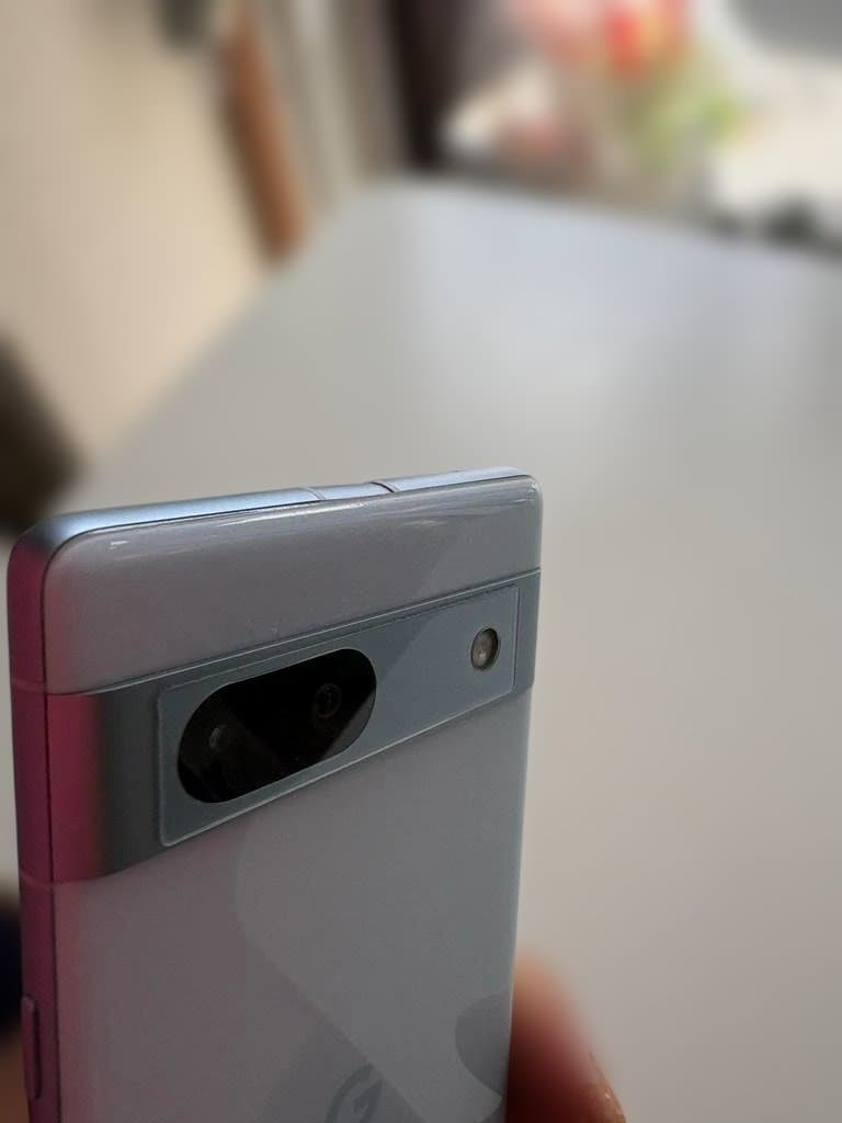 Google Pixel 7a Sea 本体
