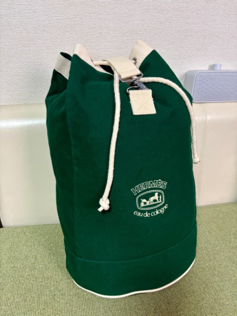 非売品　HERMES エルメス グリーン　リュック 　未使用