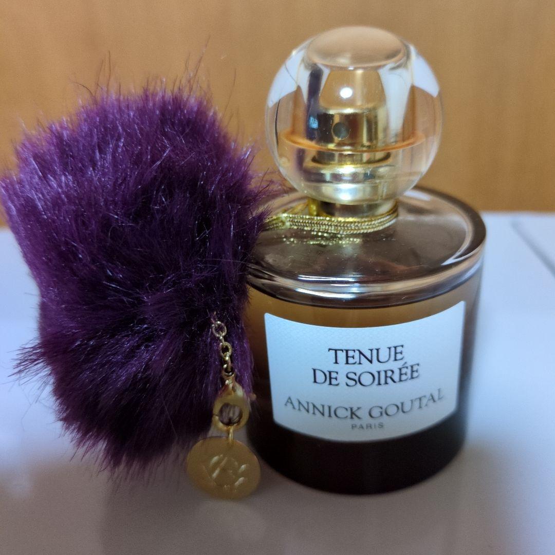トゥニュ ドゥ ソワレ オードパルファム50ml