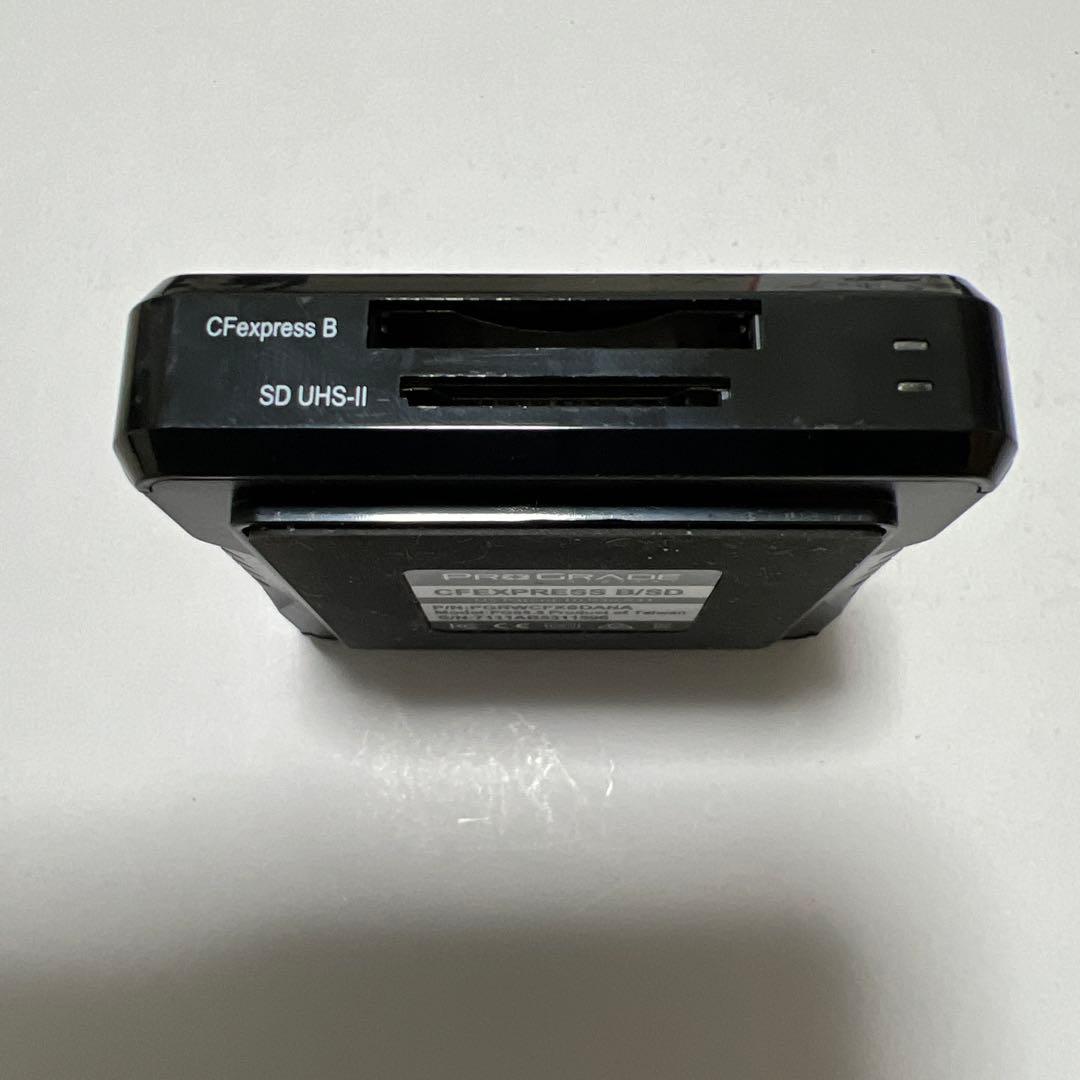 PROGRADE USB 3.2 Gen 2.0 デュアルスロットカードリーダー