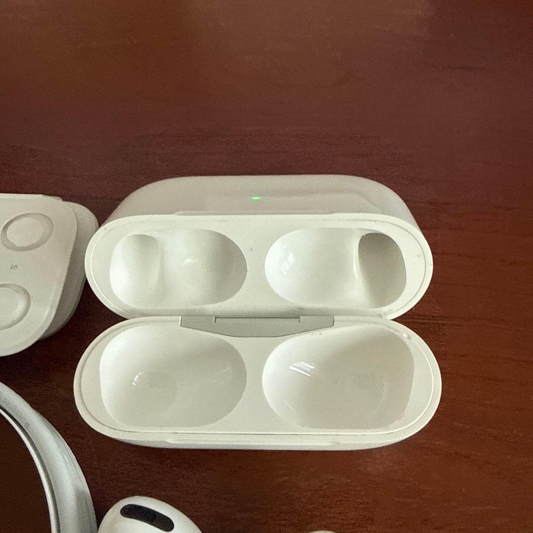 AirPods Pro (第1世代) 本体と充電ケース