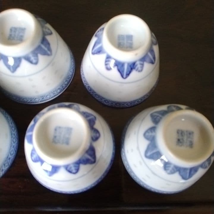 中国美術景徳鎮製煎茶セット5客プラス1です。