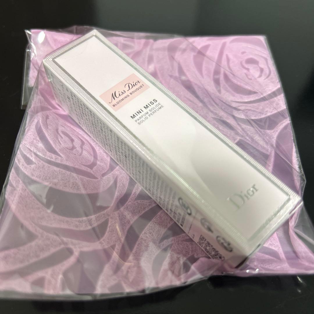 Miss Dior ブルーミングブーケMini Miss 香水