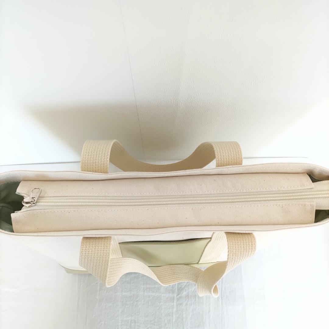 帆布と合皮を使ったトートバッグ　生成り×グリーン／ハンドメイド