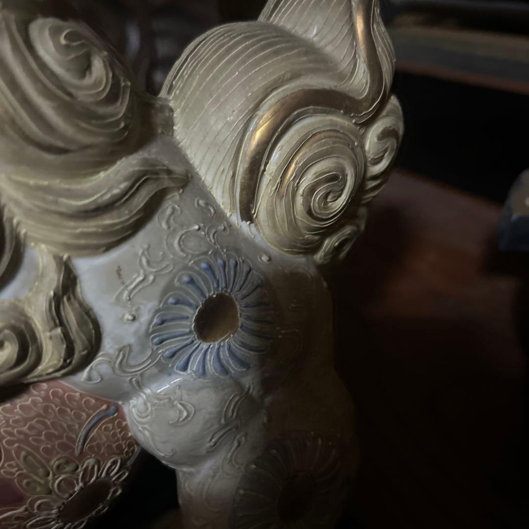 陶器製 獅子像 置物 赤いタッセル付き