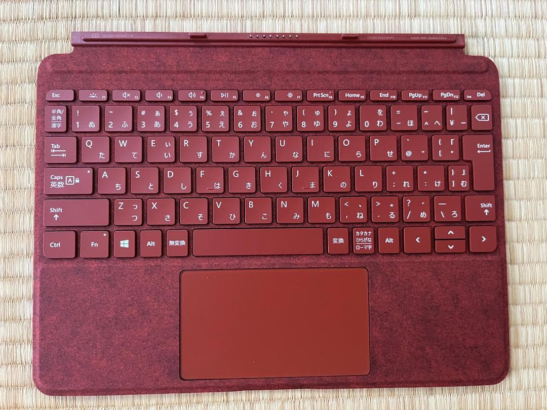 Microsoft Surface Go Signature タイプカバー 赤