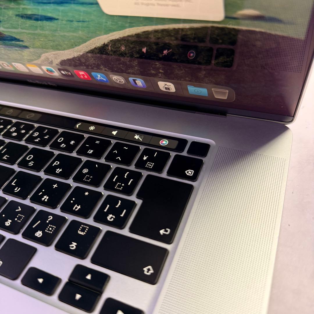 MacBookPro i9搭載 32GB/2TB 美品