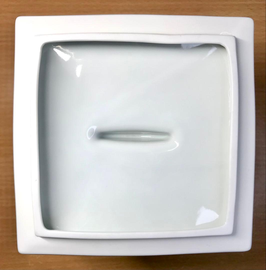 水指　染付　染付南海物語水指　龍峰窯　陶器製　茶道具　青白陶器 蓋付き容器