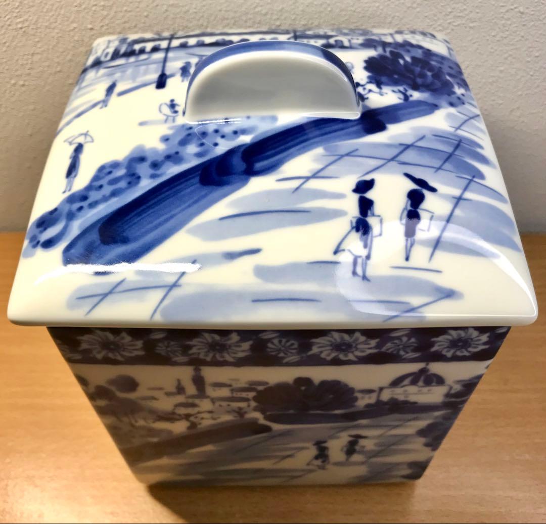 水指　染付　染付南海物語水指　龍峰窯　陶器製　茶道具　青白陶器 蓋付き容器