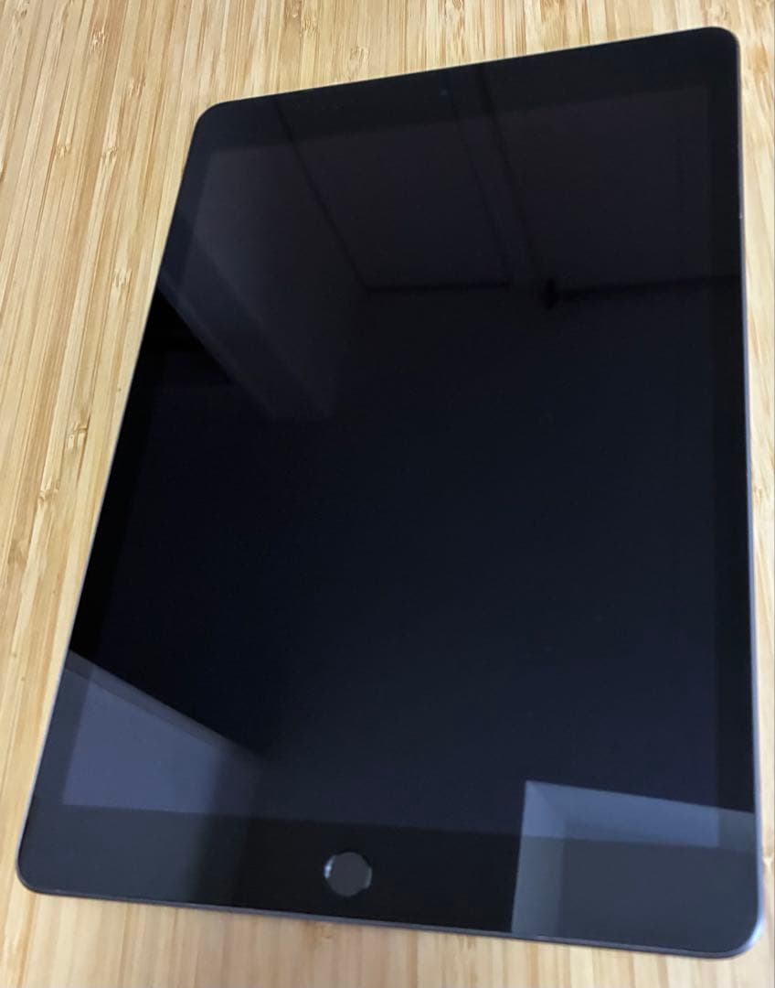 iPad 第9世代　10.2インチ　256GB 本体のみ