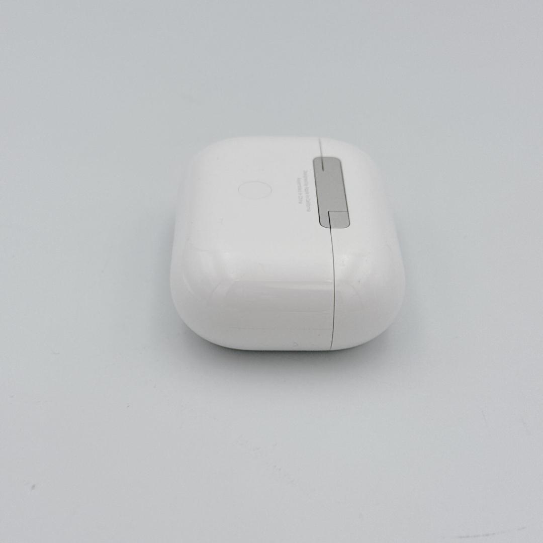 【美品】Apple AirPods Pro 第2世代 MagSafe充電ケース