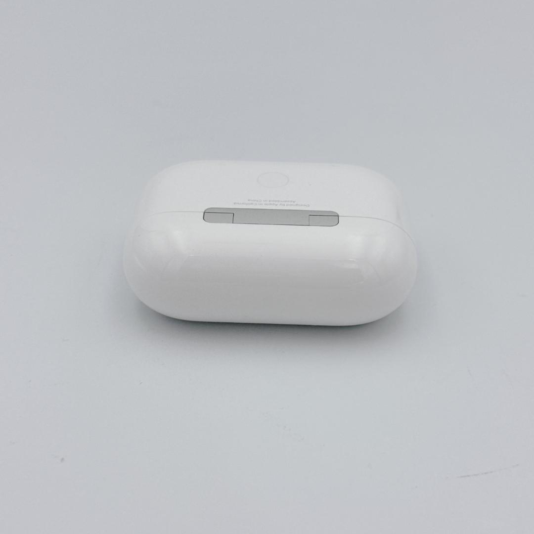 【美品】Apple AirPods Pro 第2世代 MagSafe充電ケース