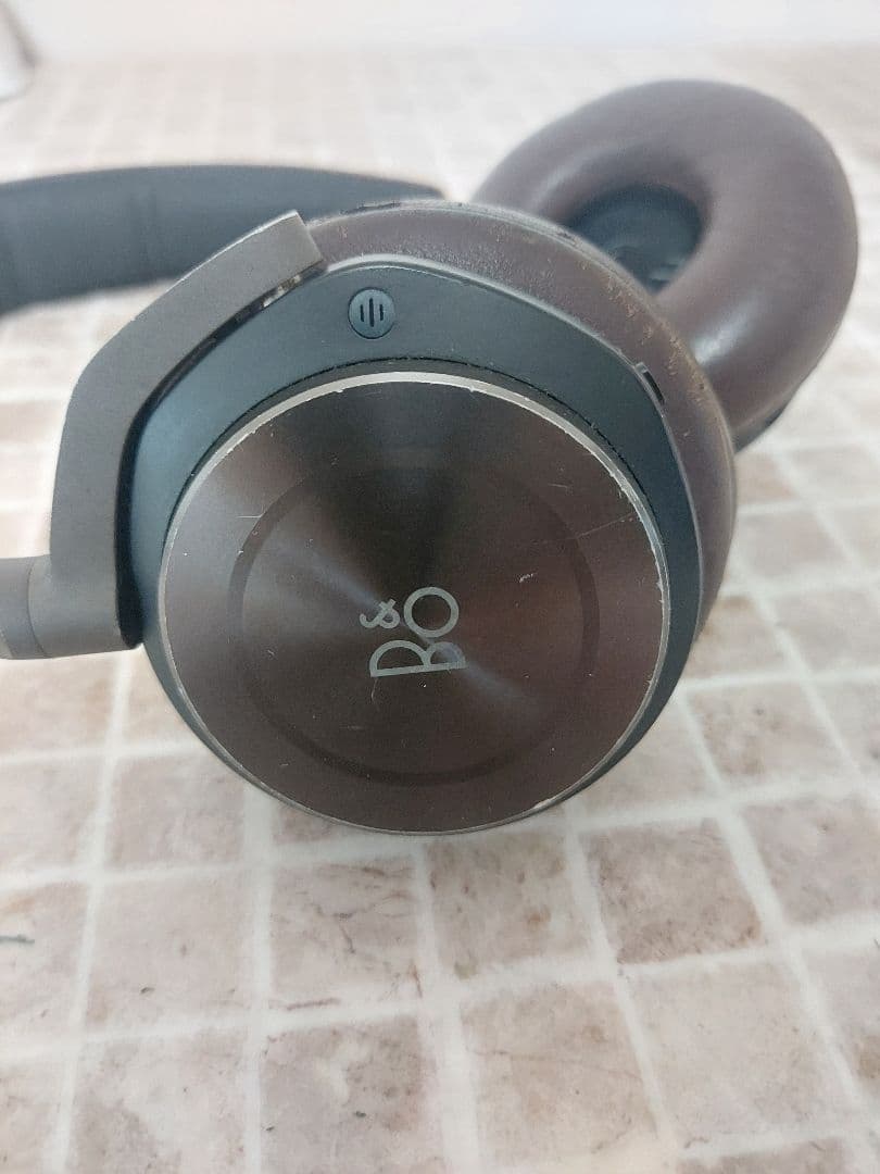B&O H8 ワイヤレスヘッドホン 交換用イヤーパッド付き
