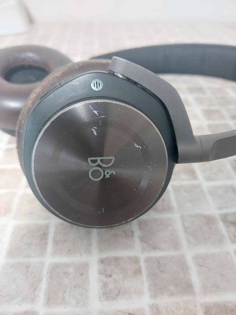 B&O H8 ワイヤレスヘッドホン 交換用イヤーパッド付き