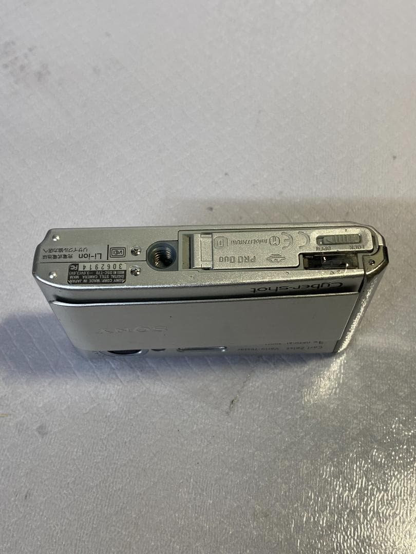 デジタルカメラ SONY Cyber-shot DSC-T70#751