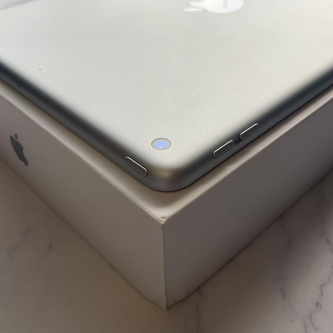 【超美品】Apple iPad 第7世代 Wi-Fi 32GB