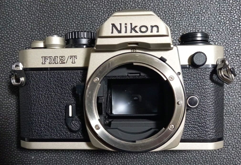 Nikon 一眼レフ FM2/T レンズ フィルター付き