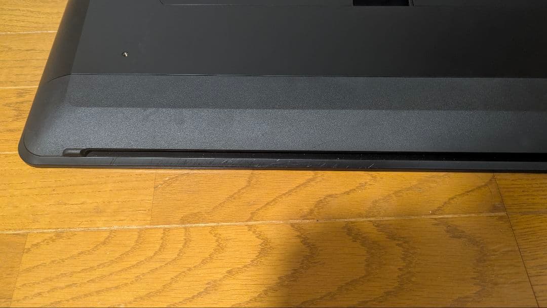 wacom cintiq pro 24　タッチ機能 あり　スタンド付き