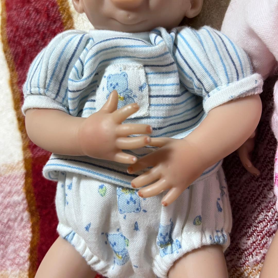 マスターピースギャラリー　ベビー人形　男の子と女の子の双子ちゃん