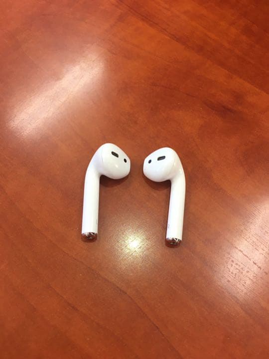 Apple AirPods ワイヤレスイヤフォン