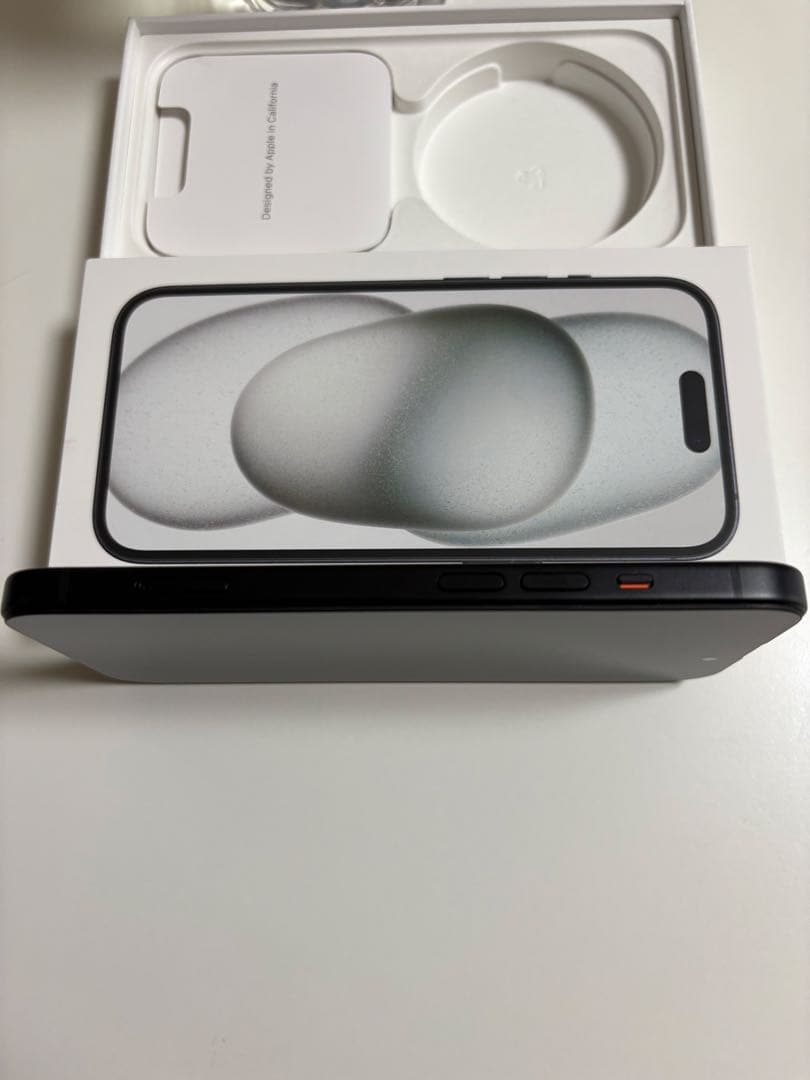 iPhone15 128GB SIMフリー バッテリー100% 修理歴あり