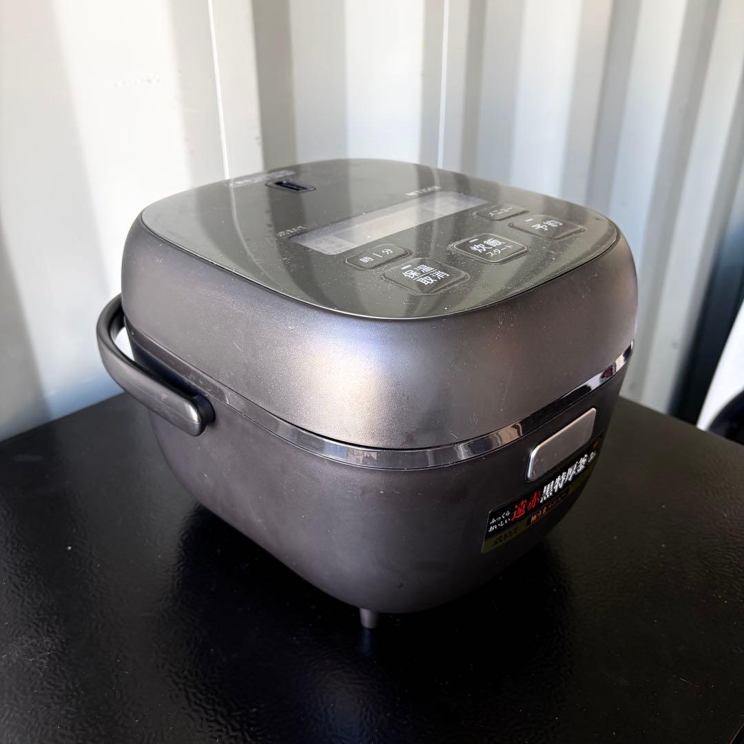 運搬取付無料！ブラック純正IRIS冷蔵庫洗濯機・レンジ掃除機＋炊飯器5点セット！