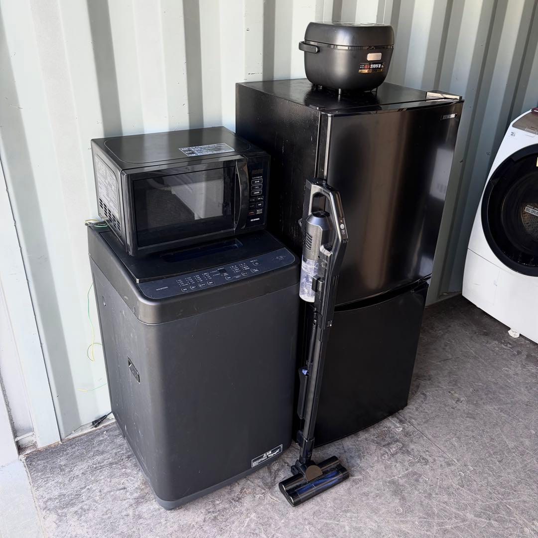 運搬取付無料！ブラック純正IRIS冷蔵庫洗濯機・レンジ掃除機＋炊飯器5点セット！