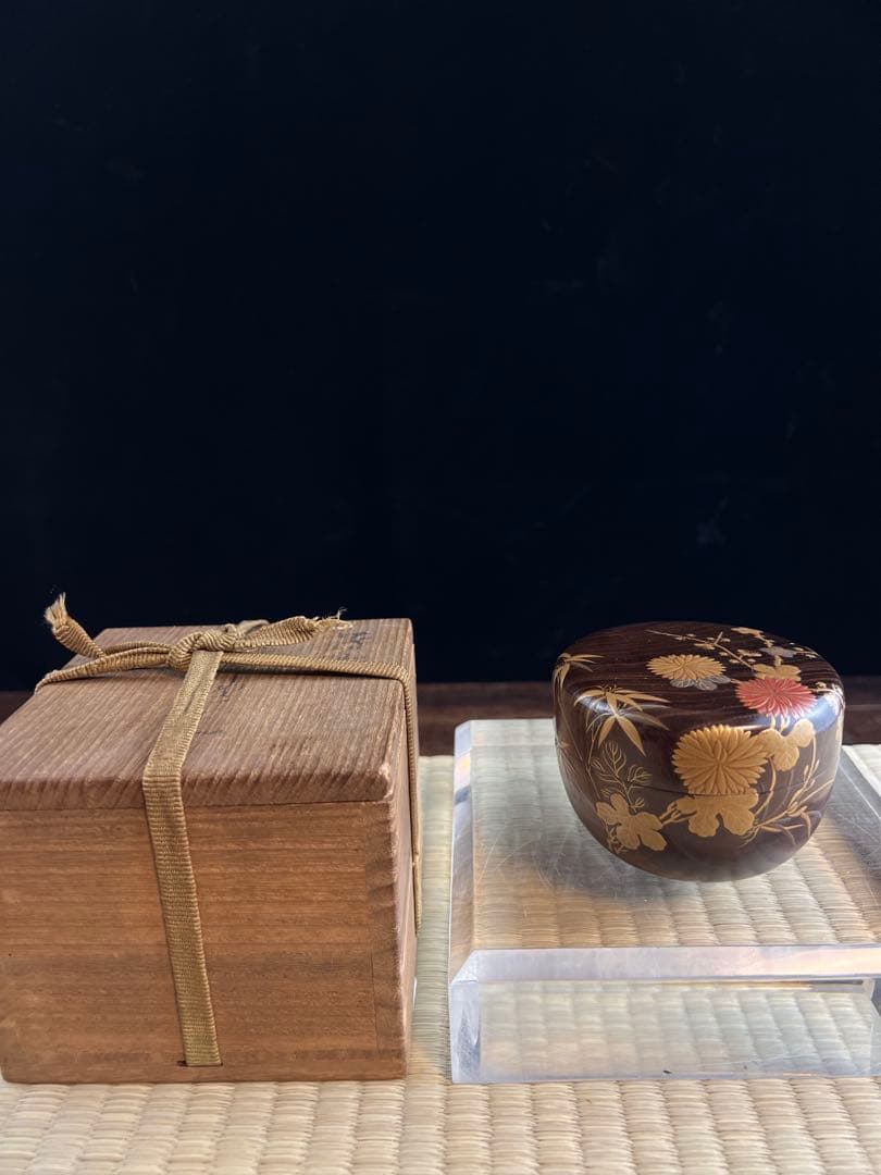 金箔装飾 木製 茶道具 棗　骨董　金蒔絵　共箱 香合 茶碗　香道具　工芸品