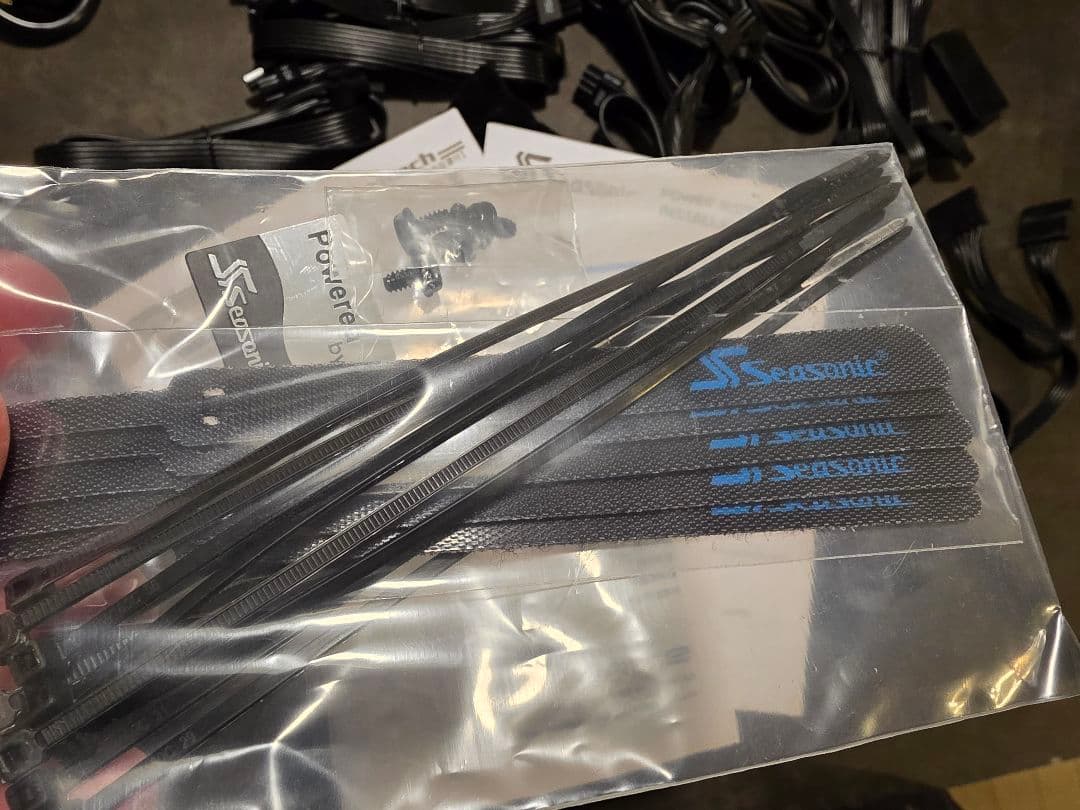 Seasonic TX-850 850W フルモジュラー電源