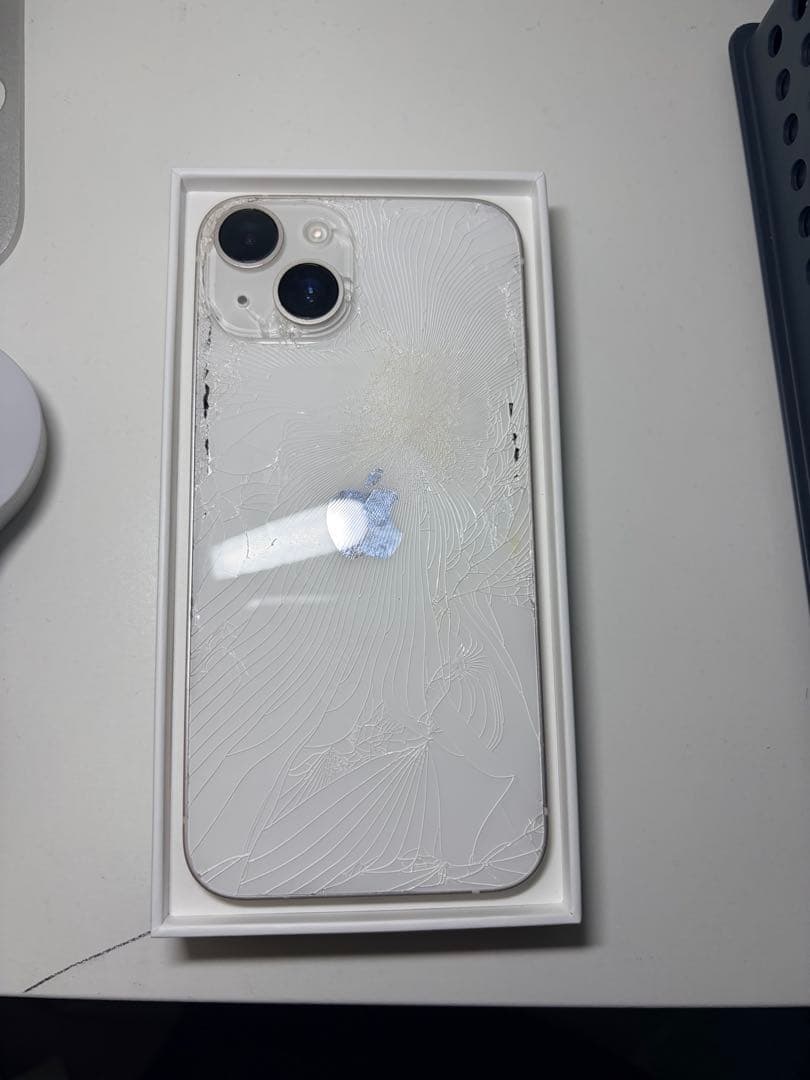 【クロ・スケ】iPhone14 256GB ホワイト　箱付き