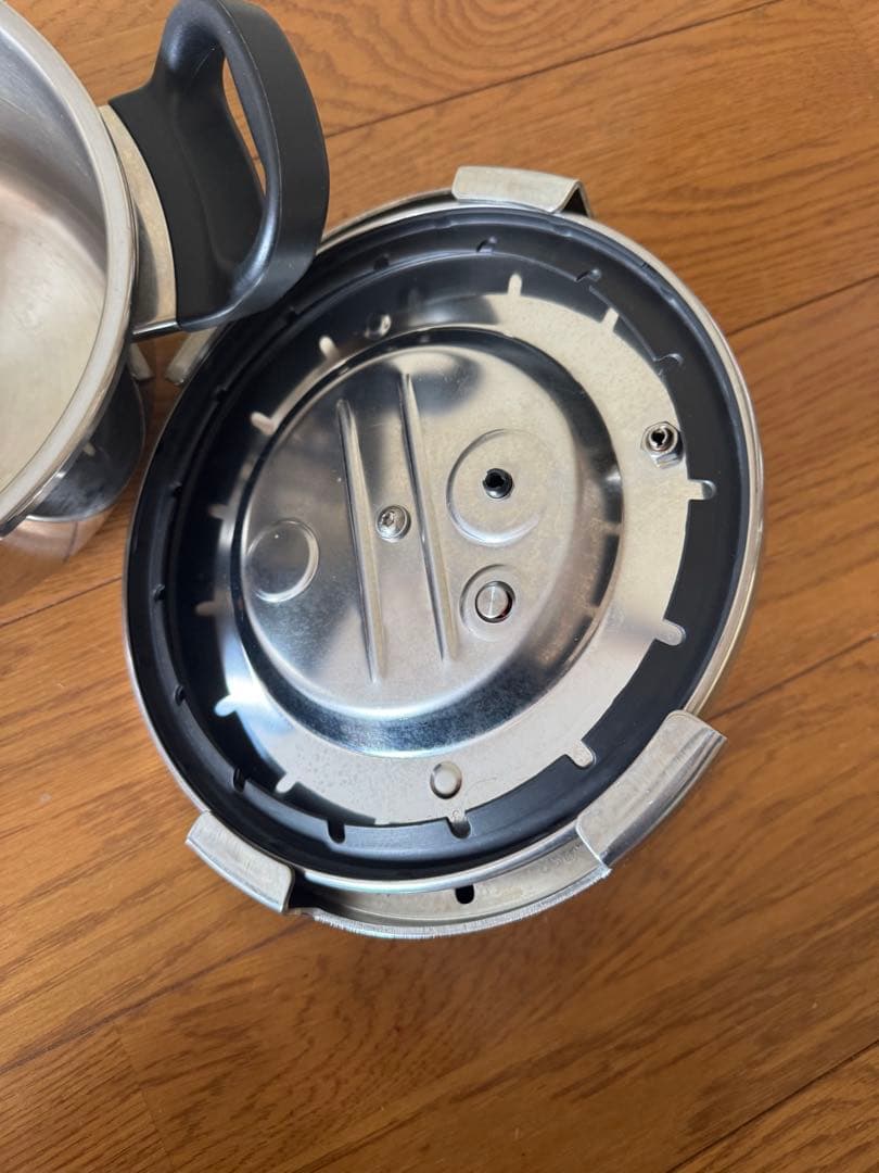 ティファール 圧力鍋　クリプソクレール3L