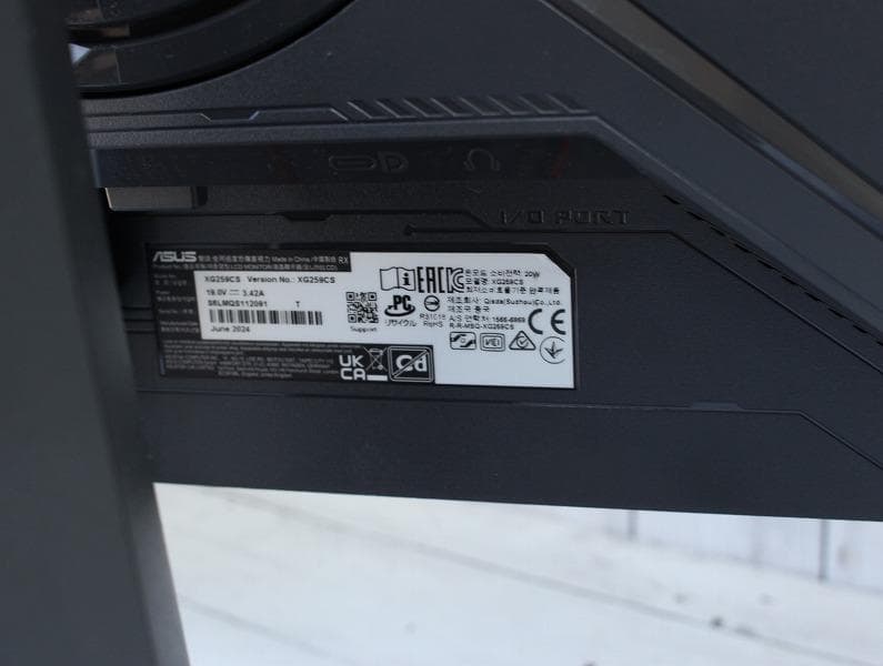 ASUS XG259CS 24.5インチFHD ゲーミングモニター