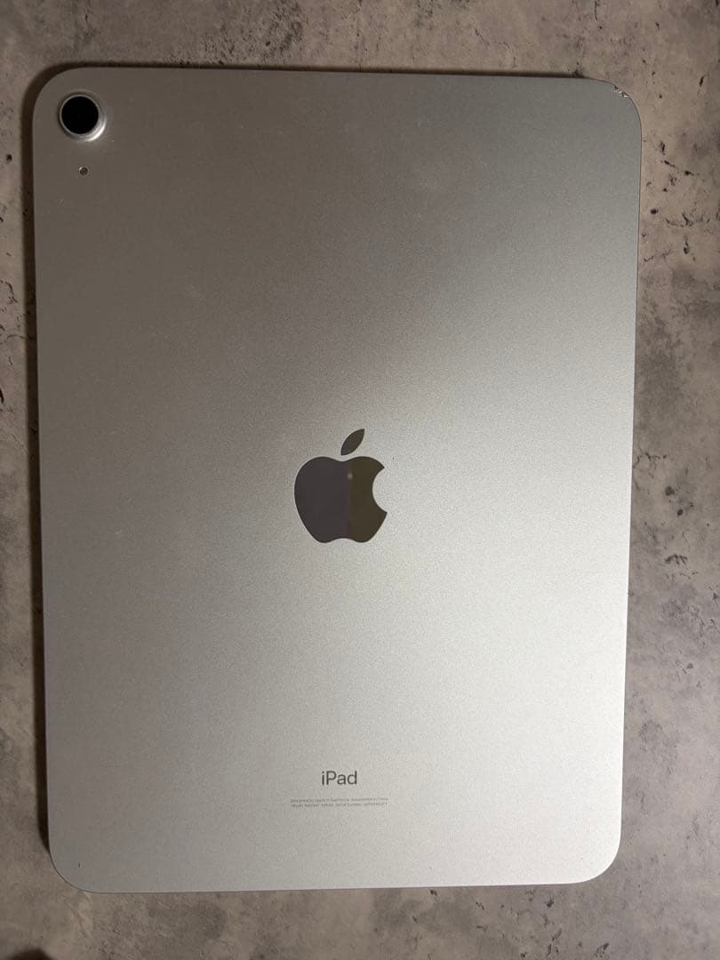 値下げしました。Apple iPad 10.9インチ　第10世代シルバー 本体
