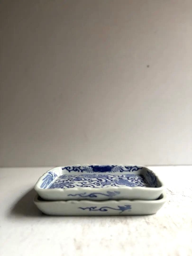 966 骨董 アンティーク 花唐草四角皿 2点組 染付 印判 未使用 大正