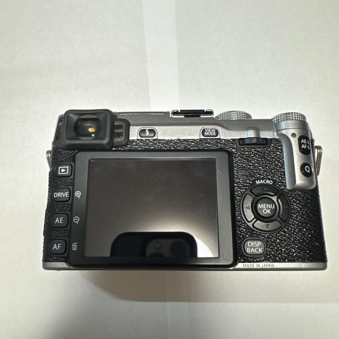 Fujifilm X-E1 ミラーレス一眼カメラ