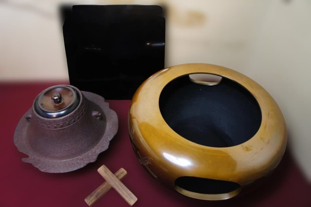 ☆美品 在銘 鳳凰風炉 国宝敬典 富士釜添え料込み