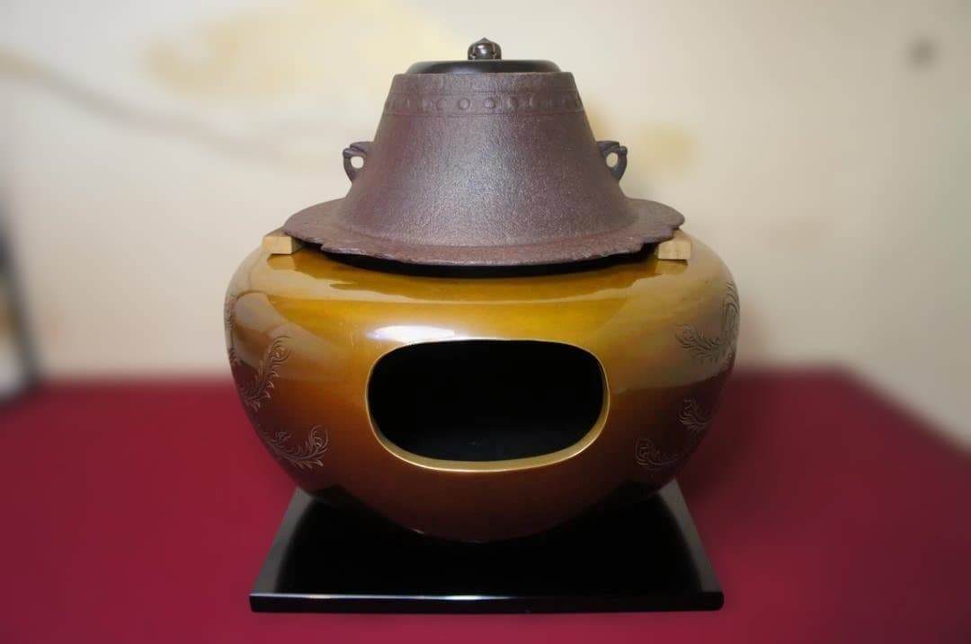 ☆美品 在銘 鳳凰風炉 国宝敬典 富士釜添え料込み