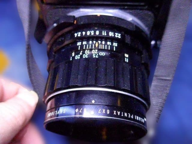 美品！PENTAX 67の105mレンズ付き、専用ケース、取説付きの完璧なセット