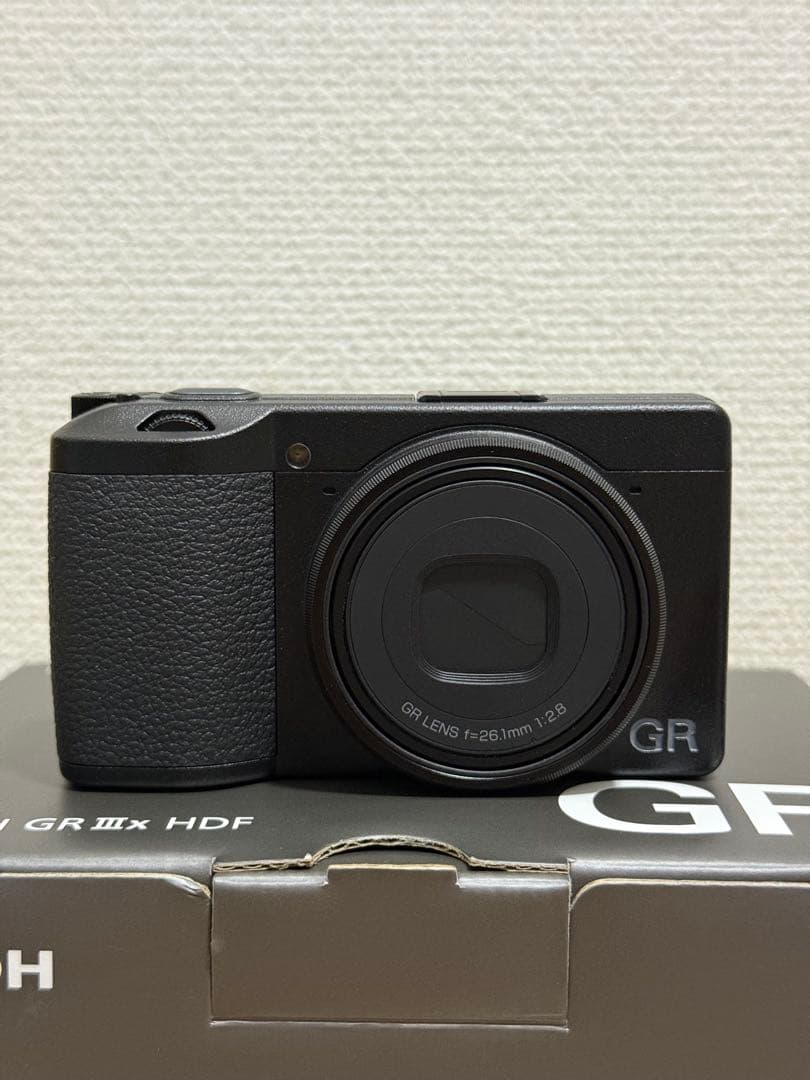 RICOH GR IIIx HDF 本体と付属品　シャッター数　56