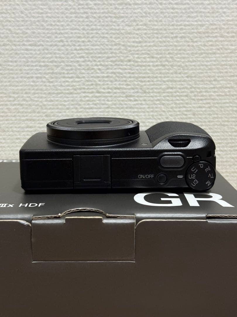 RICOH GR IIIx HDF 本体と付属品　シャッター数　56