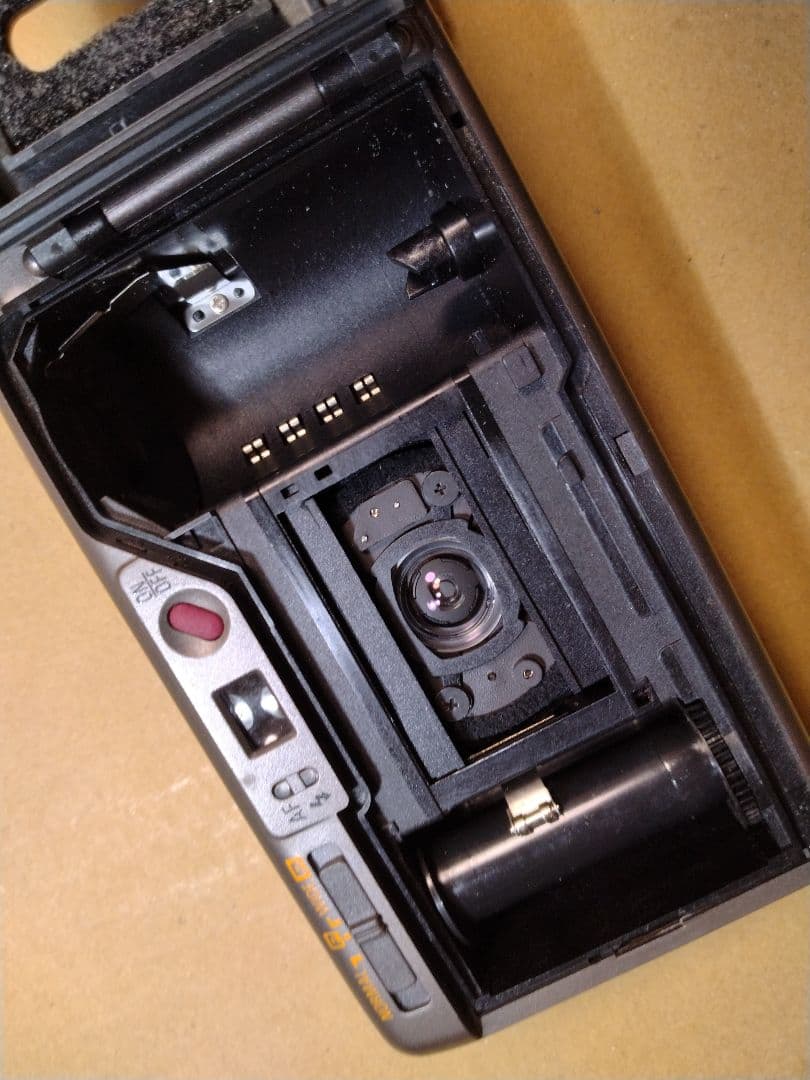 ジャンク品　RICOH　R1ｓ　コンパクトフィルムカメラ
