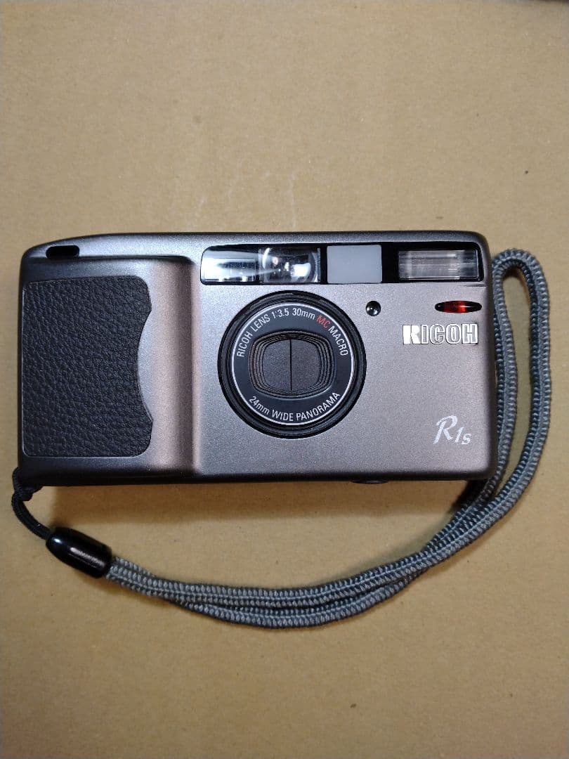 ジャンク品　RICOH　R1ｓ　コンパクトフィルムカメラ