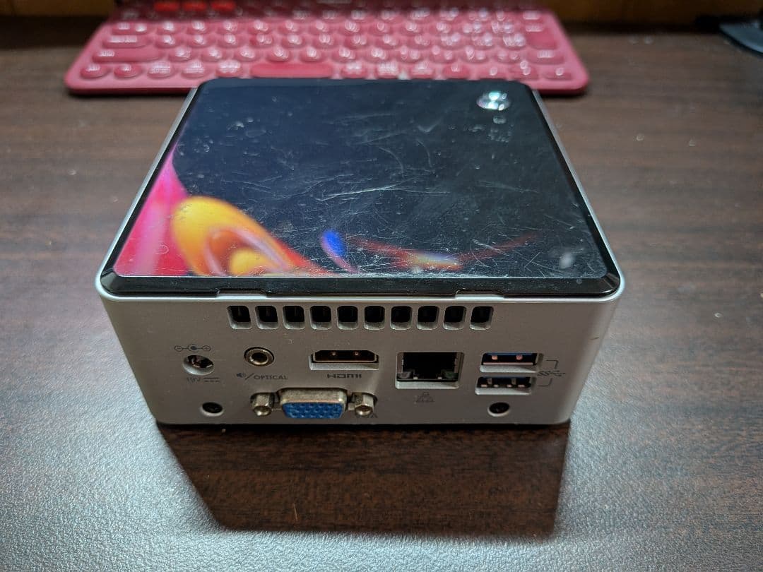 Intel NUC 5CPYH ベアボーン小型PC　SSD480GB付属