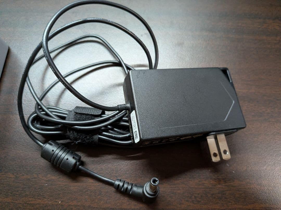 Intel NUC 5CPYH ベアボーン小型PC　SSD480GB付属