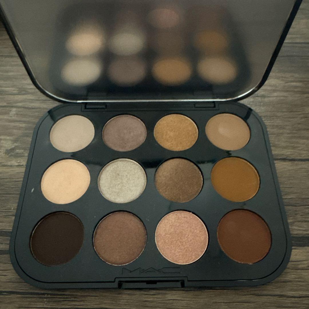 MAC CONNECT IN COLOUR アイシャドウパレット