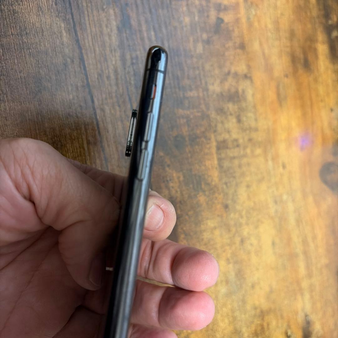 Apple iPhone XSスペースグレー 本体 充電ケーブル付き