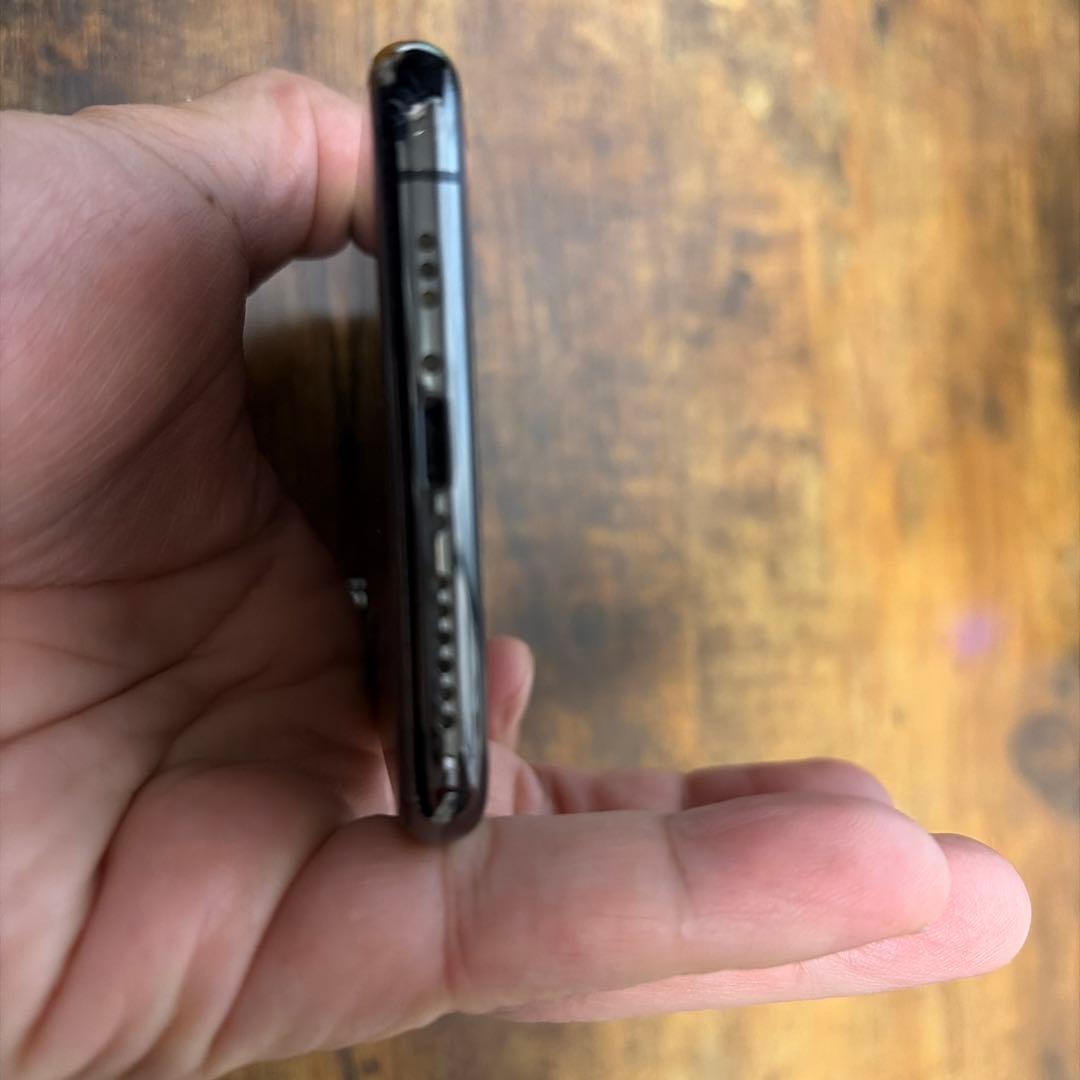 Apple iPhone XSスペースグレー 本体 充電ケーブル付き