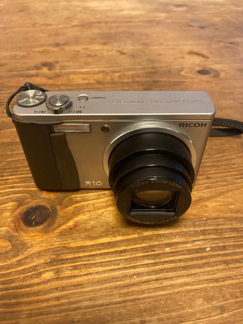 RICOH リコー R10 デジタルカメラ