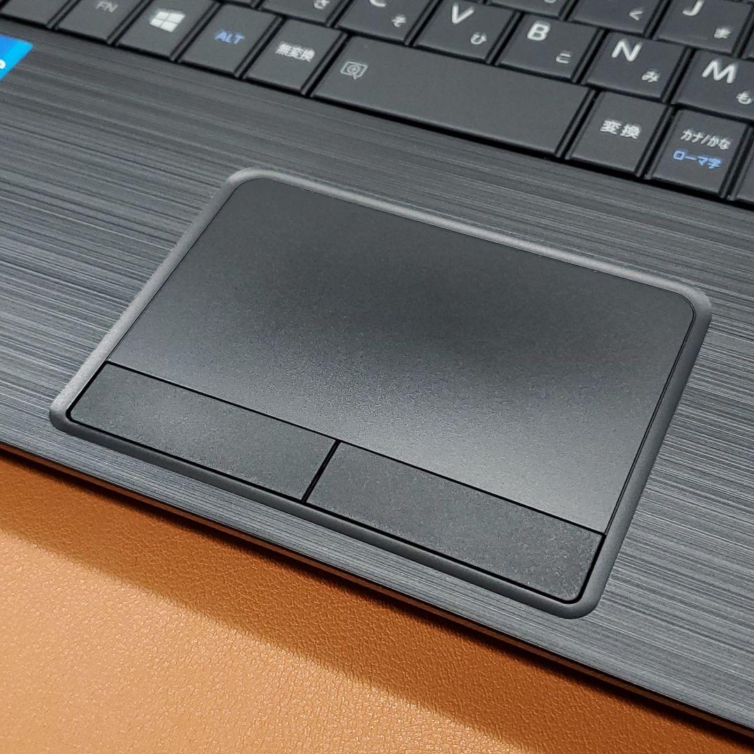 【商品番号1929】dynabook　15.6型ノートパソコン　2021年製